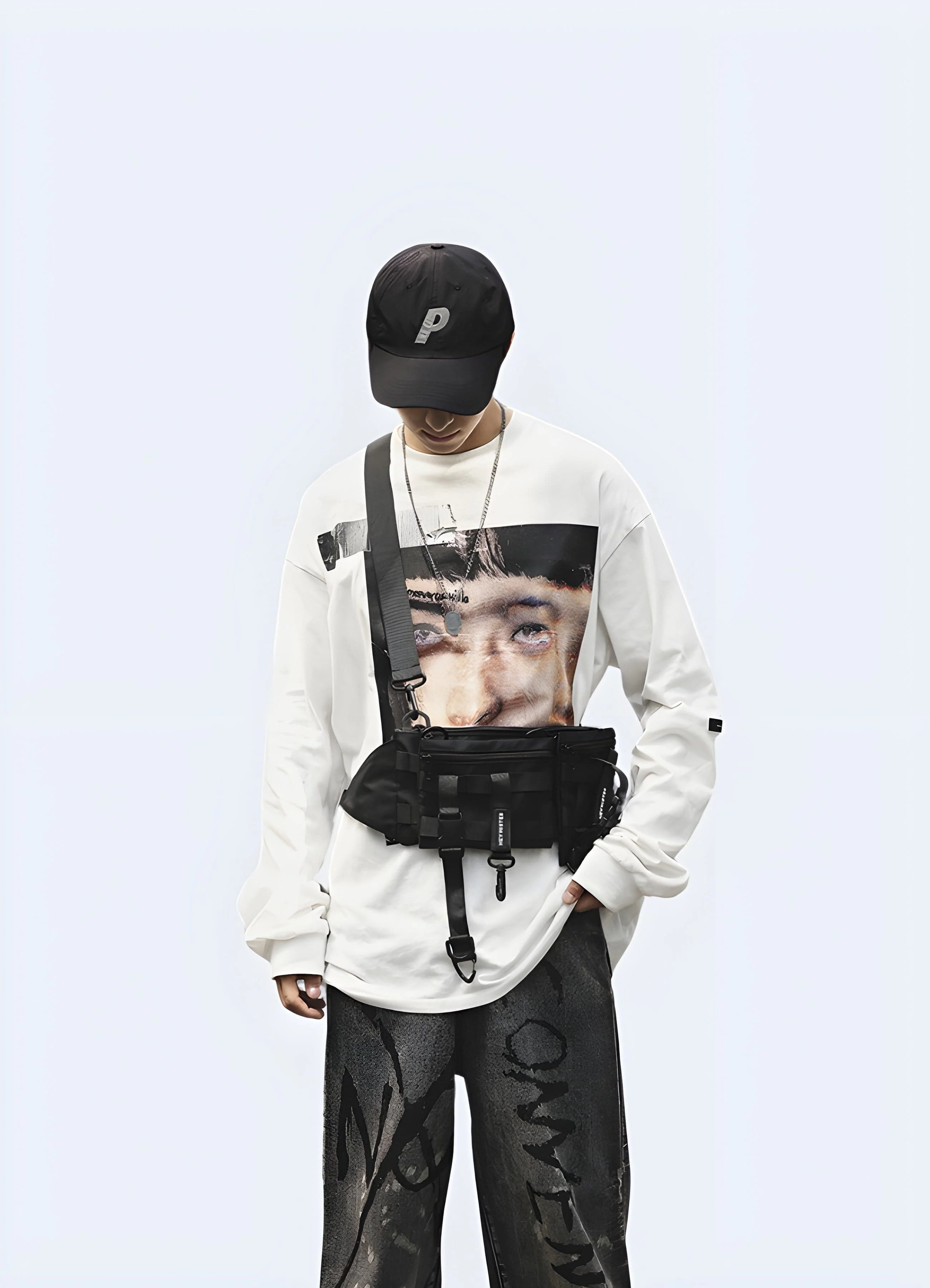 Techwear Multipocket Bumbag - Image 2