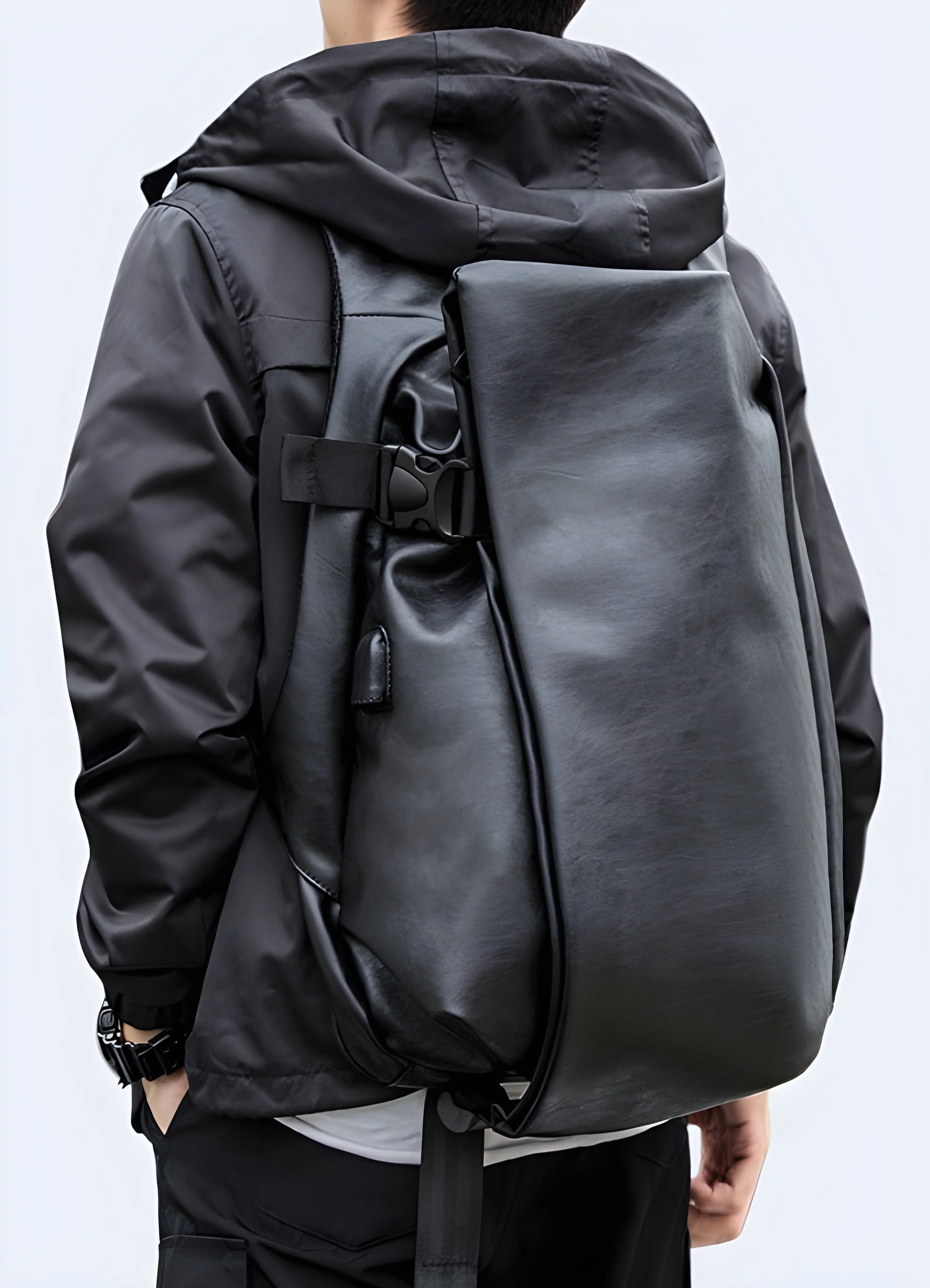 Urban Leather Messenger Bag - Image 4