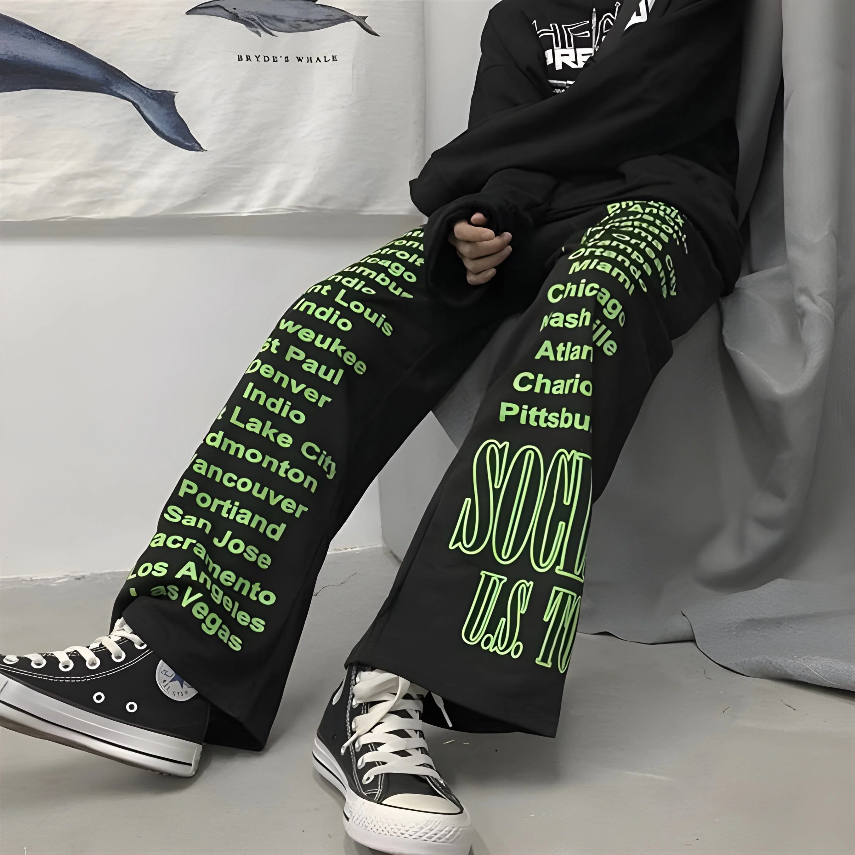 Women's Black And Green Pants - Image 3