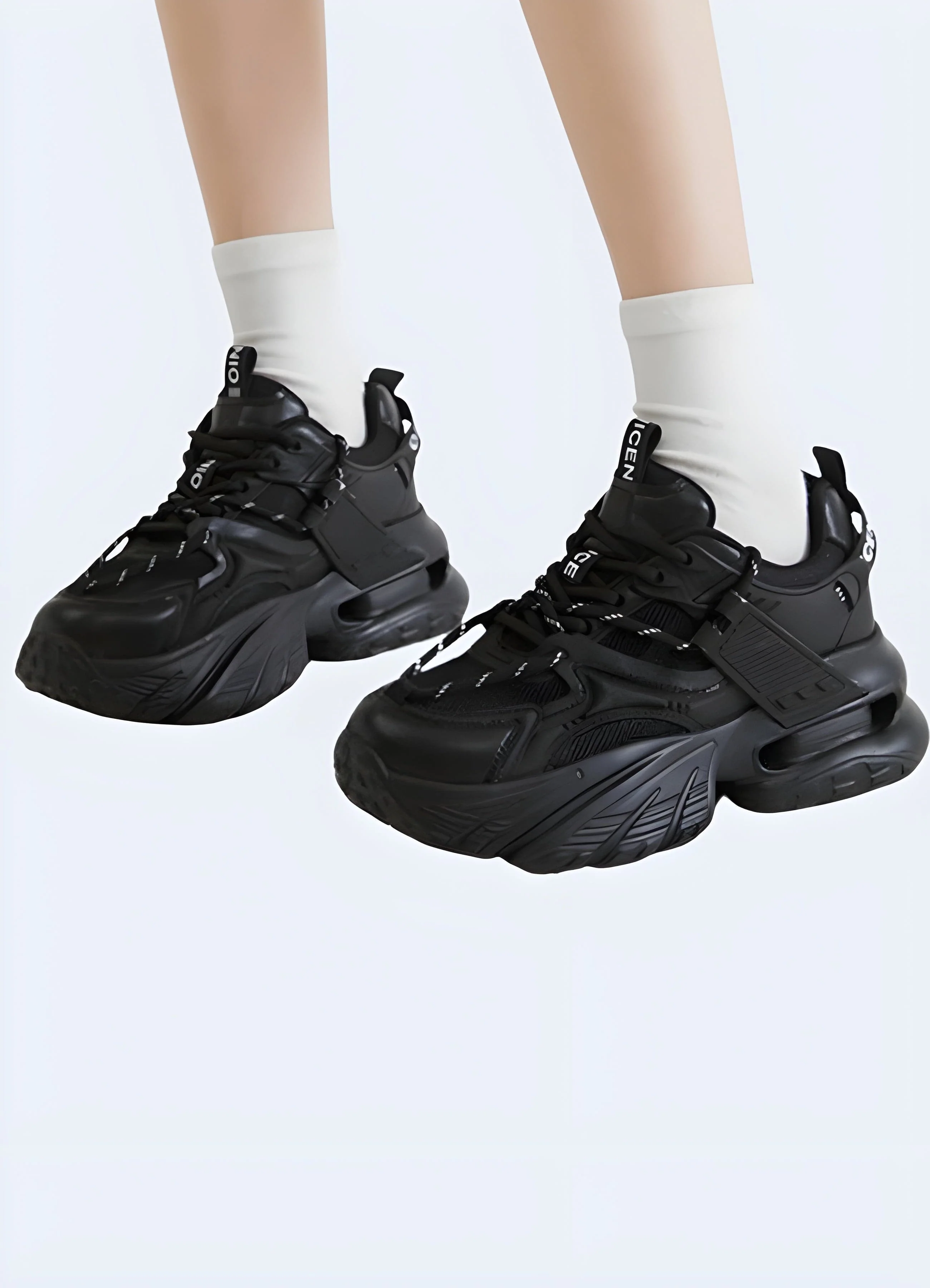 Women's Black Techwear Shoes - Image 3